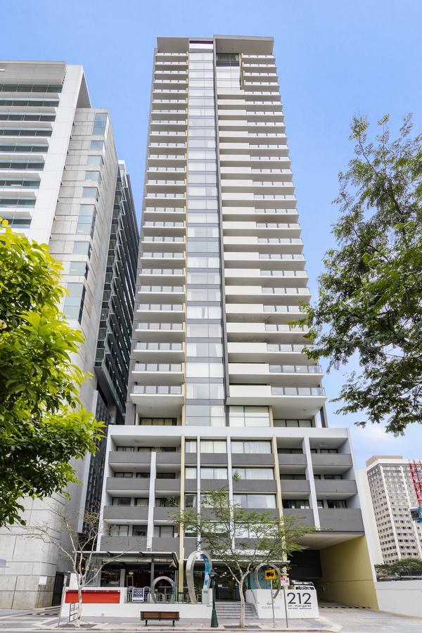 Apartments @ 212 Margaret Brisbane Exterior photo